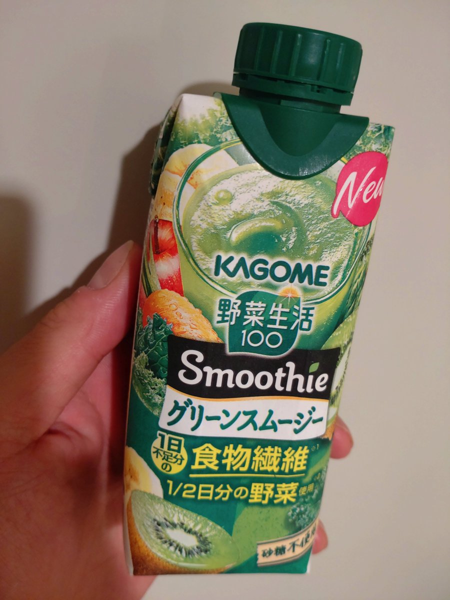 mryut's tweet photo. 寝る前の一杯

#西友code831
#待ってろ西友
#カゴメC2機関 https://t.co/ybA0rst3r4
