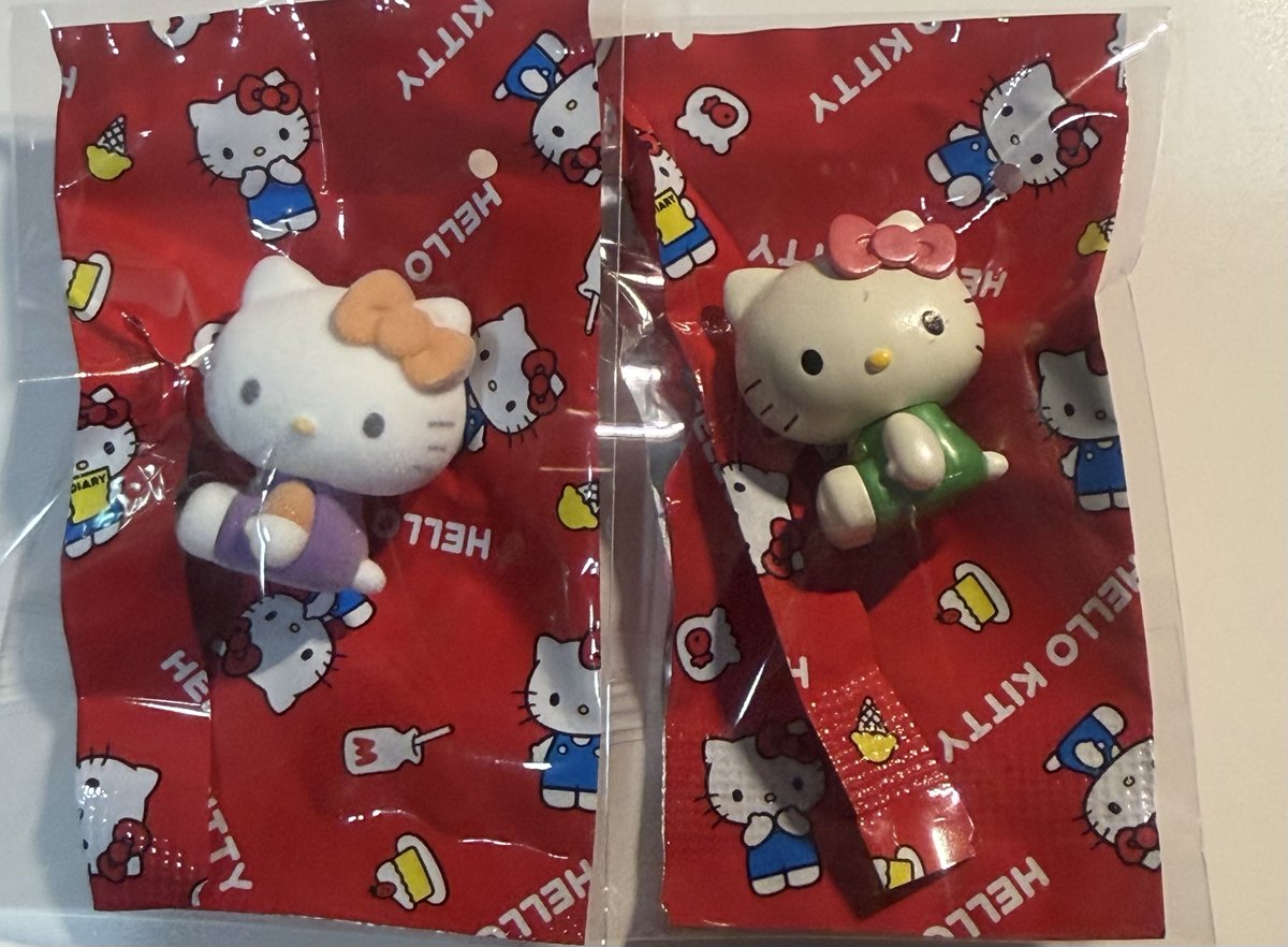chehyrus's tweet photo. サンリオ くじポン！ Hello Kitty SURPRISE MIX！ サプライズミックス ハローキティ 交換

【譲】 18  26

【求】 24 > 22 19

※26 初期傷有り

都内手渡し 郵送
お気軽にリプお願いいたします🎀 https://t.co/bdOFijdXZA
