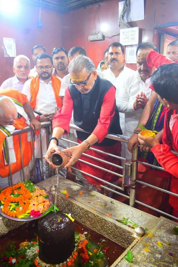 rajeevkrbjp's tweet photo. बाबा हरिहरनाथ के पावन भुमि पर भारतीय जनता युवा मोर्चा,सारण पुर्वी के तत्वाधान में भारतीय जनसंघ के संस्थापक अध्यक्ष डा० श्यामा प्रसाद मुखर्जी जी के 125 वा स्मरण पक्ष के अवसर पर छात्र सम्मेलन सह व्याख्यान आयोजित किया गया जहाँ मै भी उपस्थित रहा 🙏🙏 https://t.co/HmkTGqSbpJ