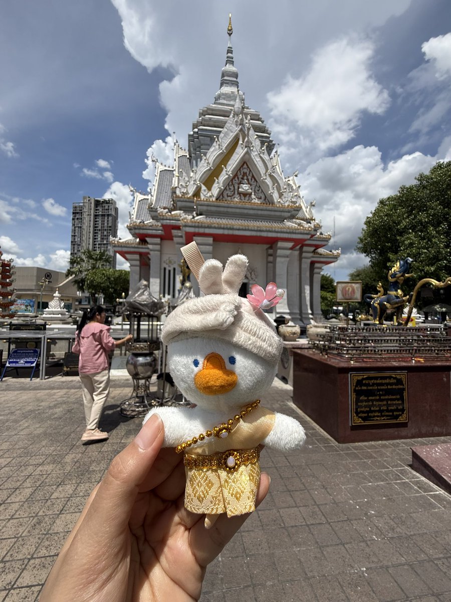 merrykikiround's tweet photo. แว้บพาเจ๊เอ๋ไปเที่ยวเล่นขอนแก่นมา อิอิ

ขอบคุณชุดไทยสวยๆจากร้านนี้ด้วยนะคะ คุณแม่ค้าให้คำแนะนำได้ดีมากๆ ทำให้เจ๊เอ๋มีลุคบุคสวยๆทุกวันเลย 🤍🤍

#AkkindaReview https://t.co/pfOpNbTwMP