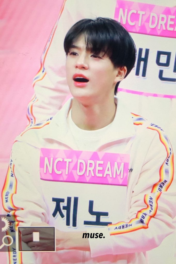 leftJN23's tweet photo. 누나 토이스토리4                   토이스토리5
보러가요                                   보러갈까? https://t.co/r78xUxiI11