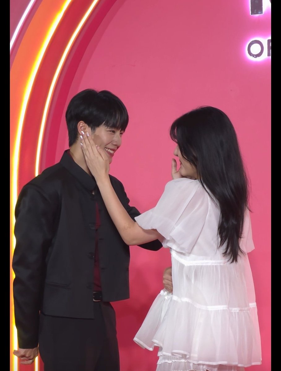 jane_siree's tweet photo. TOPS TH x TSUBAKI x WAR
#TSUBAKIxWarwanarat 
#warwanarat @warwanarat 

Love you always ~ ❤️
2023                                                 2026 https://t.co/4EVjI0wq9M