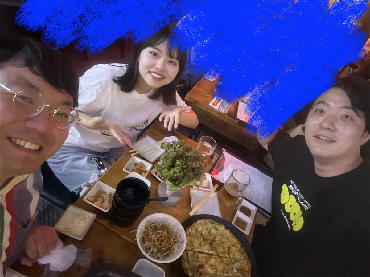 yokoyama0926's tweet photo. ちょっと肉が写っていませんが2ndステージ終わりに三浦さんに韓国料理連れて行ってもらいました！
サムギョプサルはもちろん、この後チゲとカンジャンセウの海苔巻きも来てかなり整いました！
ありがとうございました！
居候はなちゃんが選んだおしゃネオン韓国料理屋さん https://t.co/daeQ61Zb8q