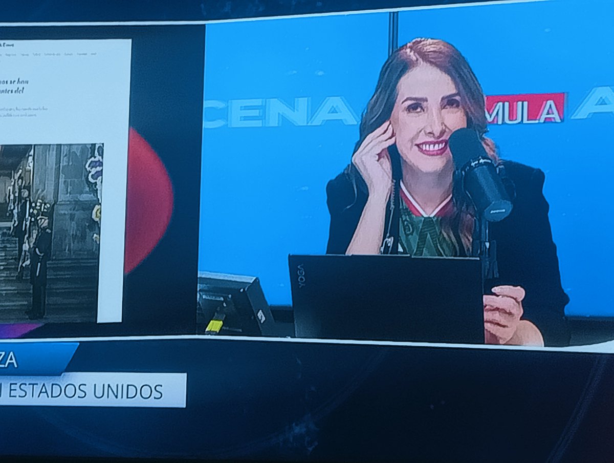 mbez95's tweet photo. Esta traidora porque se pone la camisa de la selección...si apoya a los que apoyan la invasión gringa @Milenio @Radio_Formula @Claudiashein @Excelsior https://t.co/AqJblCjXte