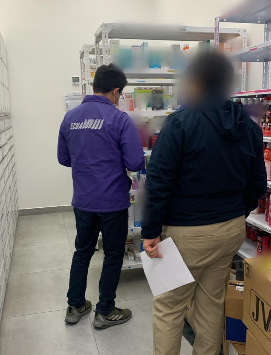 Acess_Ec's tweet photo. En #Rumiñahui la #ACESSProtege.
Realizamos la inspección de habilitación de:
👉 1 hospital básico.
👉 1 centro de especialidades médicas.
Los dos establecimientos presentaron observaciones de infraestructura y documentación, que deben ser subsanadas para la reinspección. 🔎 https://t.co/BPIG3kYw34