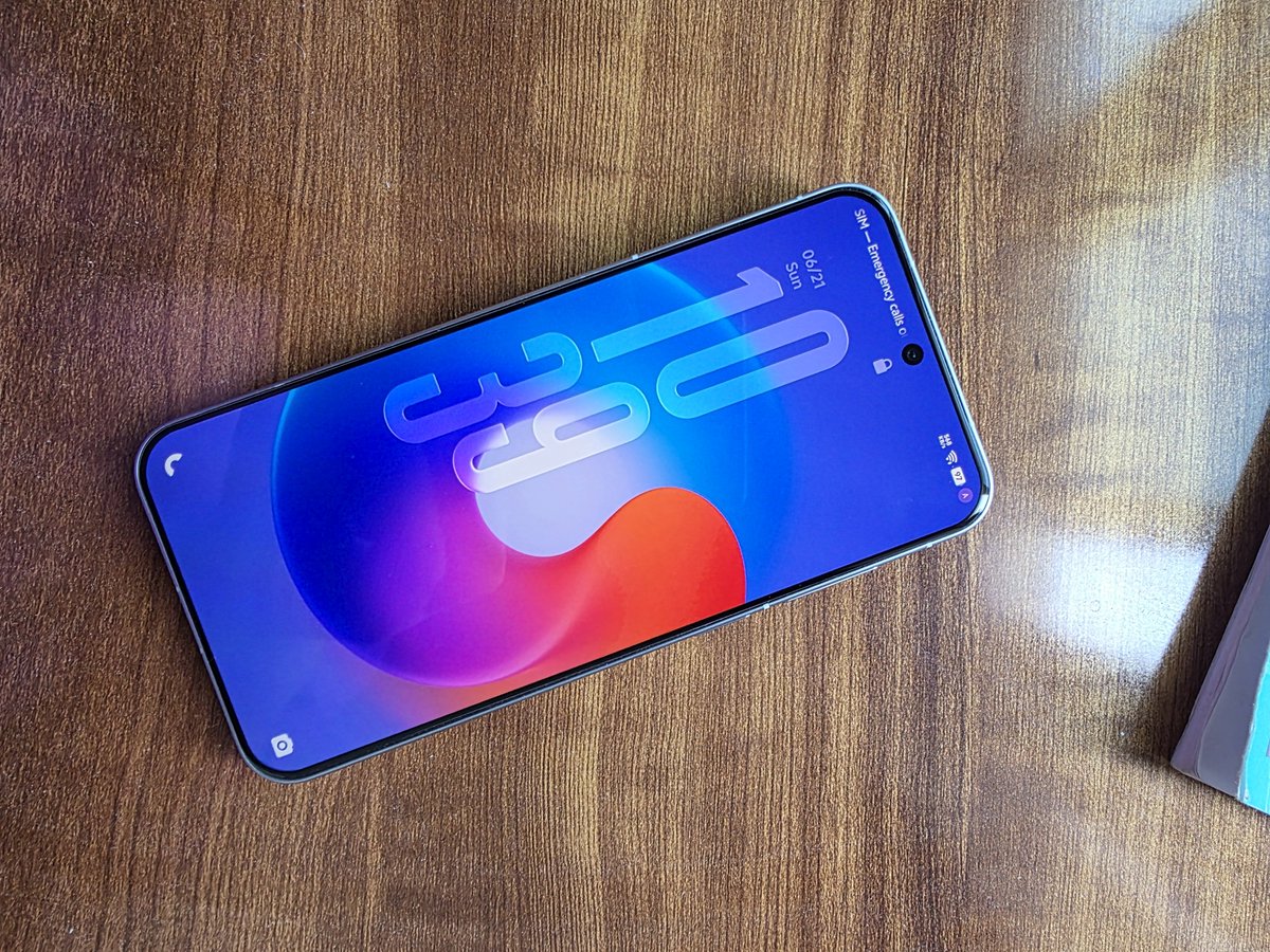 amiayushman's tweet photo. Deal Alert⚠️⚠️🚨🚨📱 Vivo X300 (12/512) For Sale

✨ Bought: May 2026
🆕 Used only 2 weeks
💎 Excellent condition, no issues
📦 Box, bill &amp; accessories included

📩 DM if interested.
#VivoX300 #PhoneForSale #UsedPhone #TechDeals

@Gadgetsdata @yabhishekhd https://t.co/JX0sfHArTi
