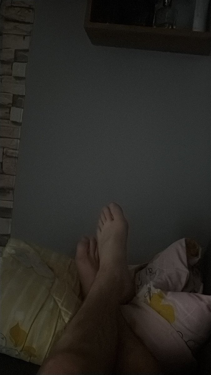 MasterWasz's tweet photo. Pan odpoczywa po treningu,przydałby się teraz pożądny masaż https://t.co/OcOPwsYtmm