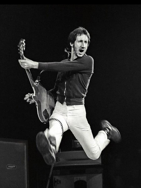 DennyRIII's tweet photo. Why Is It Impossible To Contact Pete Townshend? https://t.co/34AuRYTDnG via @YouTube https://t.co/36Tn6LR8HH