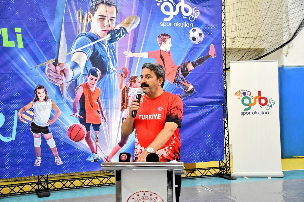 GSB_Eskisehir's tweet photo. 🏃‍♀️🤸‍♂️ GSB SPOR OKULLARI AÇILIŞI PORSUK SPOR SALONU'NDA GERÇEKLEŞTİRİLDİ

Çocuklarımızın ve gençlerimizin yaz tatilini sporla, hareketle ve eğlenerek geçirmeleri amacıyla düzenlenen GSB Spor Okulları'nın açılışı Porsuk Spor Salonu'nda gerçekleştirildi. https://t.co/lPULHNd330