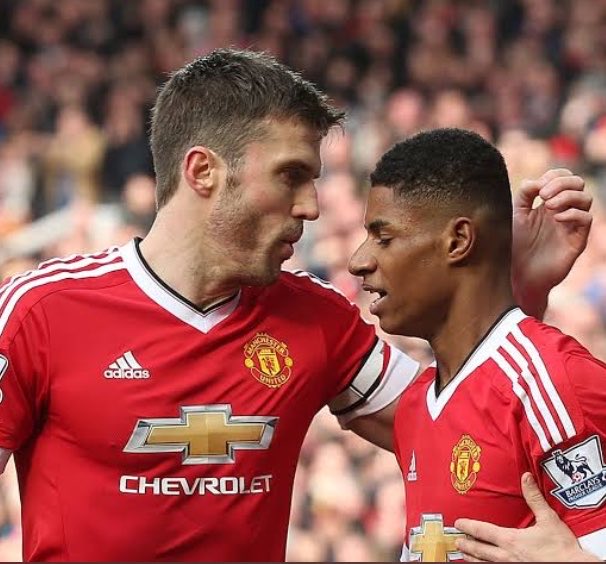 UTD_Ski's tweet photo. 🚨🗣️Roy Keane on Rashford potential return to Manchester United:

I don't care care who Rashford is, if he has agreed to come back to united, he sure as hell be ready to go fight for his spot with Cunha the way he did in Barcelona if not he better eat that bench with pride.

Situations like this is why I never wanted Carrick for the job. He will have a soft spot for a player that will end up costing him his job because they shared a few years on the pitch.