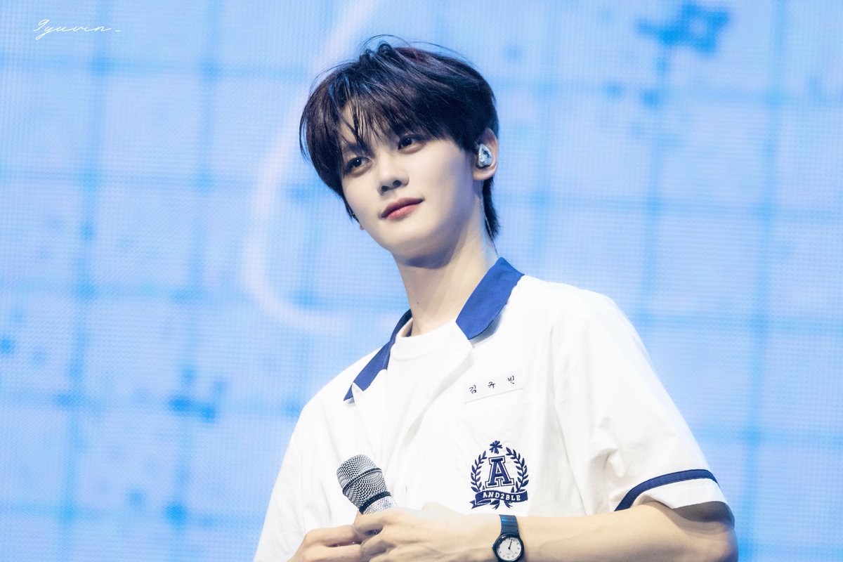 9yuvin__'s tweet photo. 260620
#김규빈 #KIMGYUVIN #앤더블 #AND2BLE https://t.co/VtMy1fjfYH