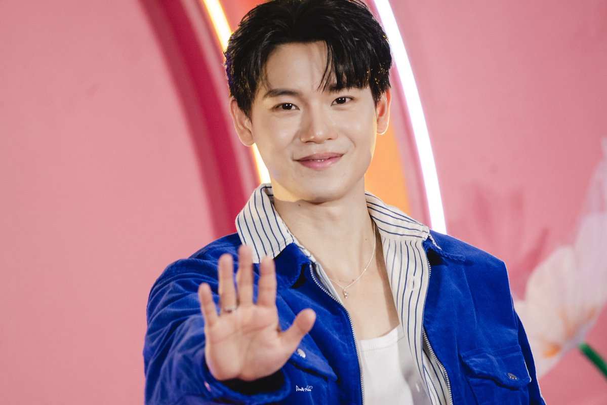 doubleminee's tweet photo. ☁️

YIN

: ◡̈ #yinyin_anw @yinyin_anw ･ﾟ

` #OralBxYin 
TOPS TH x OralB x YINANAN

 ｡:ﾟ #dbmsnapp☺︎︎☻︎ https://t.co/uRmwoixDsZ