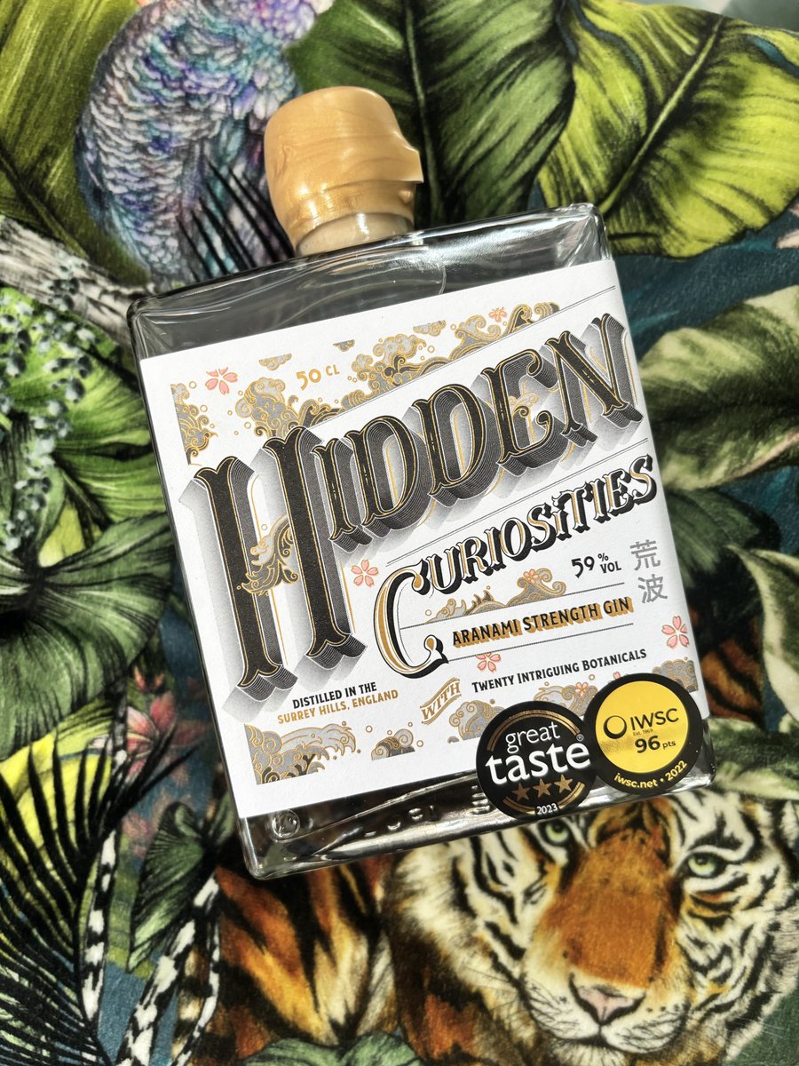 CuriositiesGin's tweet photo. Making the most of this glorious summer weather while it lasts. โ๏ธ
Nothing beats sitting out in the garden with a perfectly chilled gin and tonic in hand. Cheers to balmy summer evenings. โจ๐ธ๐ธโจ
#craftgin #hiddencuriosities #surrey #hills #summer #ginoclock https://t.co/vy89tJ8XB6