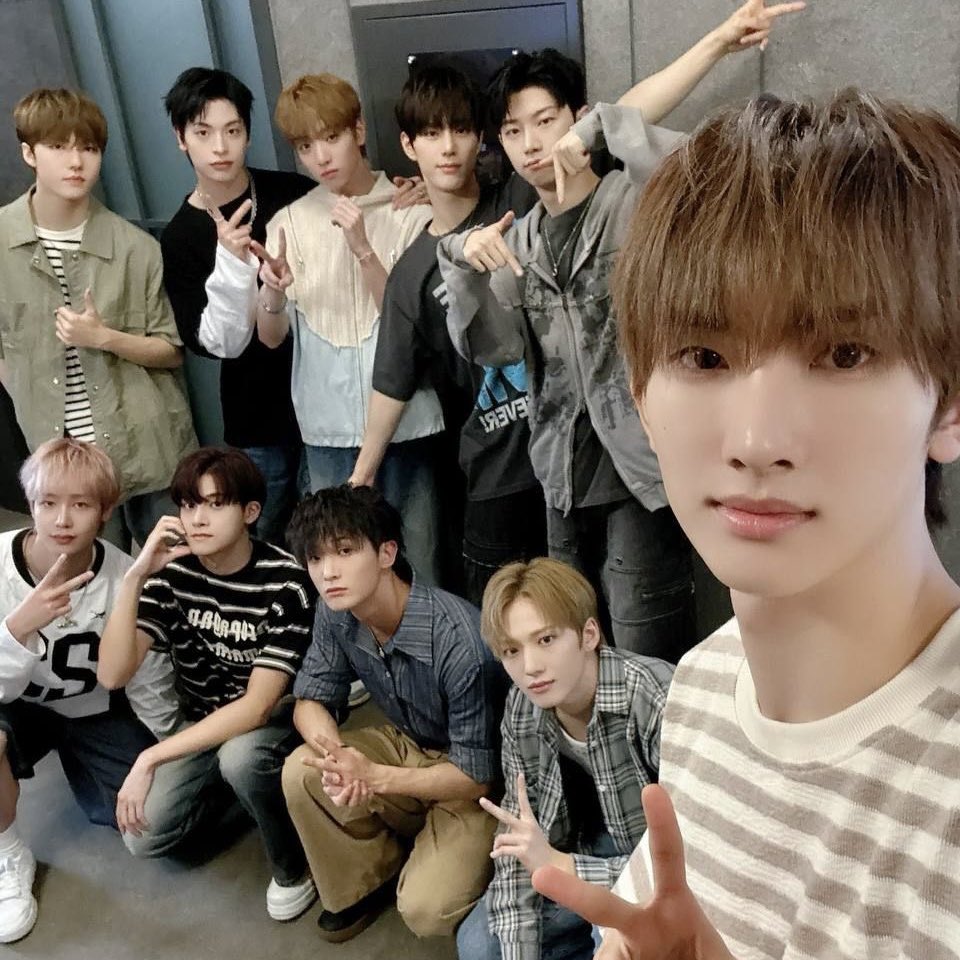 rockstarhyunu's tweet photo. ‧˚꒰ #xikers as types of ducks ୭ ˚. ᵎᵎ

a thread by a duck lover 🦆 #싸이커스 https://t.co/MlQ9lYxjWw