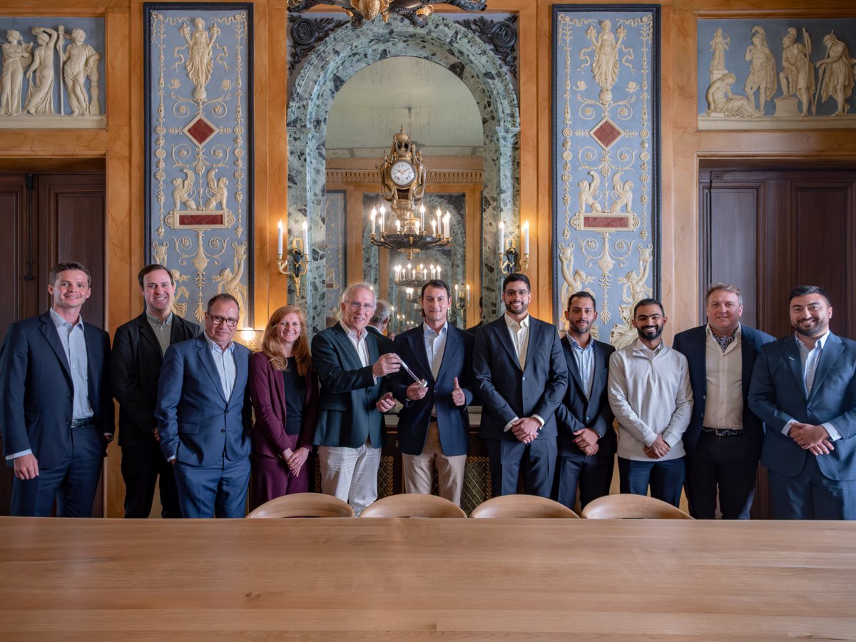 Latitude_eu's tweet photo. Launch capability takes more than hardware. 🚀 

Latitude and Etlaq Spaceport signed a Letter of Intent at the France–Oman Business Forum (by @MEDEF_I), during the meeting between Sultan Haitham bin Tariq Al Said and President @EmmanuelMacron. 

A step closer to Oman 2027. 🇫🇷 🇴🇲 https://t.co/LTWH8Snwgc