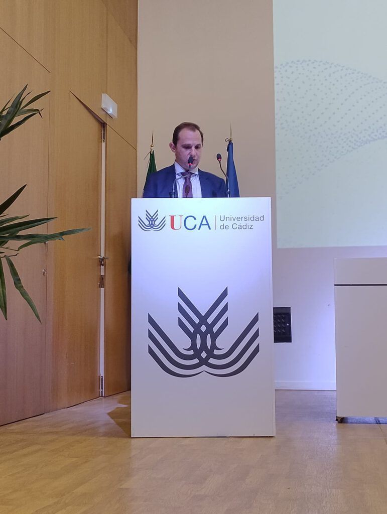 CGSCadiz's tweet photo. 🎓 Nuestro Colegio acompaña a la nueva promoción del Grado en Relaciones Laborales y Recursos Humanos de la sede de Algeciras de la UCA
deseamos el mayor de los éxitos en esta nueva etapa profesional
🔗 Lee la noticia completa aquí:
https://t.co/LRSLWfebV2 https://t.co/7Xa2wzx1UO