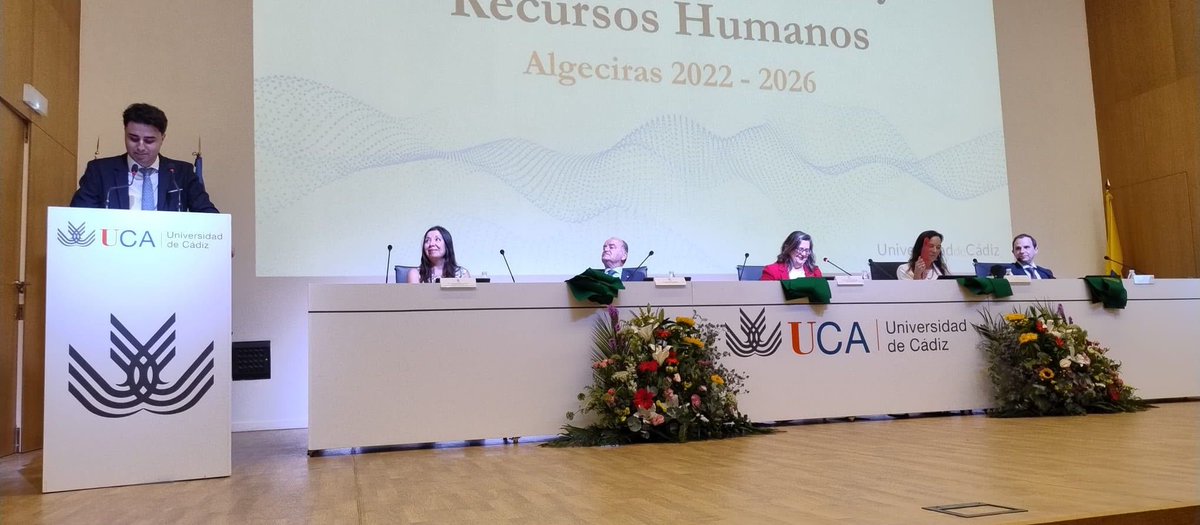CGSCadiz's tweet photo. 🎓 Nuestro Colegio acompaña a la nueva promoción del Grado en Relaciones Laborales y Recursos Humanos de la sede de Algeciras de la UCA
deseamos el mayor de los éxitos en esta nueva etapa profesional
🔗 Lee la noticia completa aquí:
https://t.co/LRSLWfebV2 https://t.co/7Xa2wzx1UO