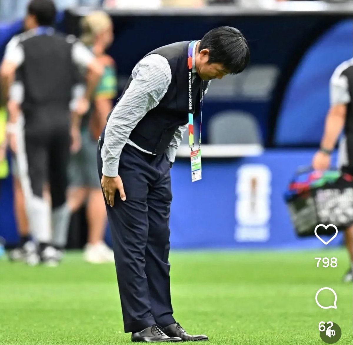 IraninJapan's tweet photo. An incredibly responsible coach,

Impressively modest players, 

Splendidly considerate fans. https://t.co/zr17TWURvx