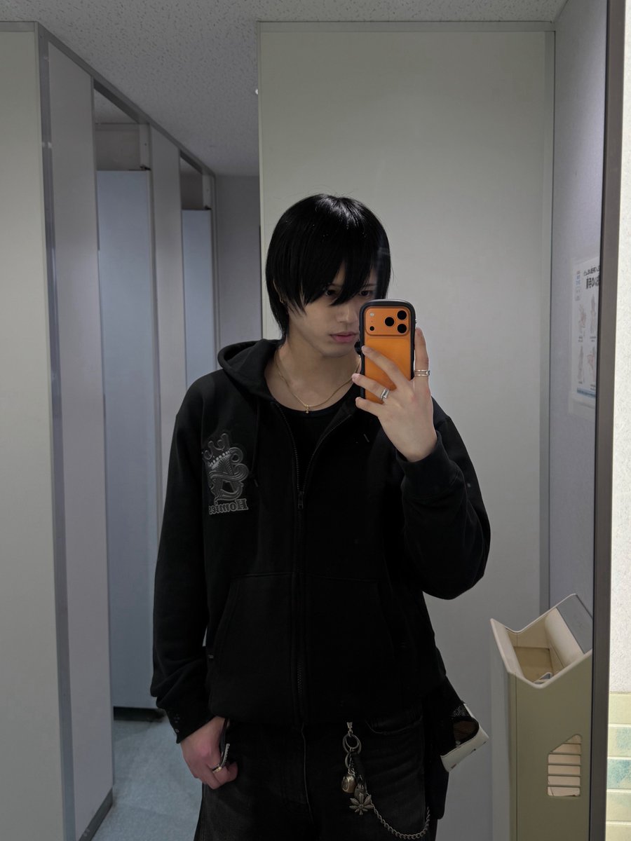 240massa's tweet photo. ホスト、メンコンの体入行ってみたい
#雰囲気 #自撮り界隈 
#雰囲気１ｍｍでもいいと思ったらいいね https://t.co/Tx8DmMgK0Z