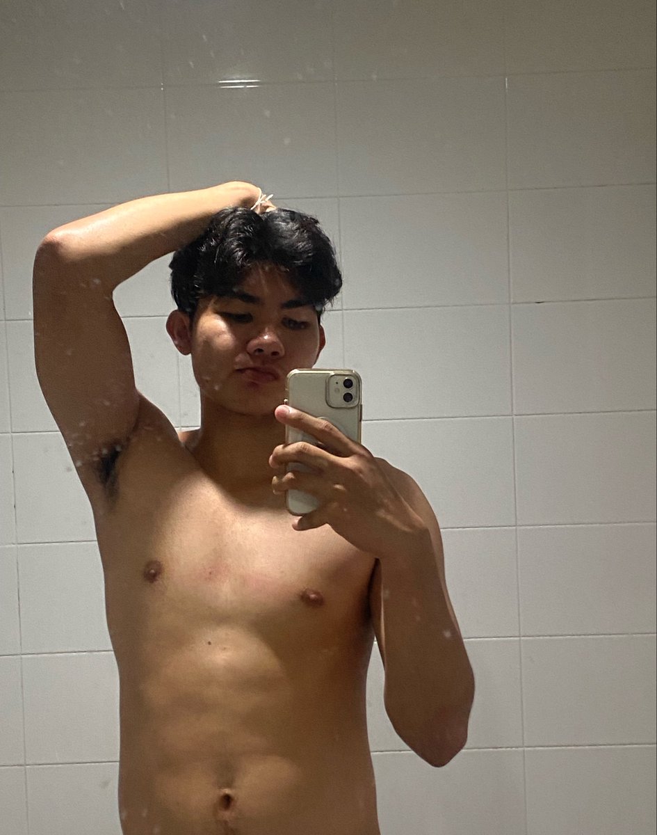 PhranChm's tweet photo. อาบน้ำดีกว่าาาาา 💦👀
#บางเขน #ลาดพร้าว  #gymmen https://t.co/Jo2xcg4P3B
