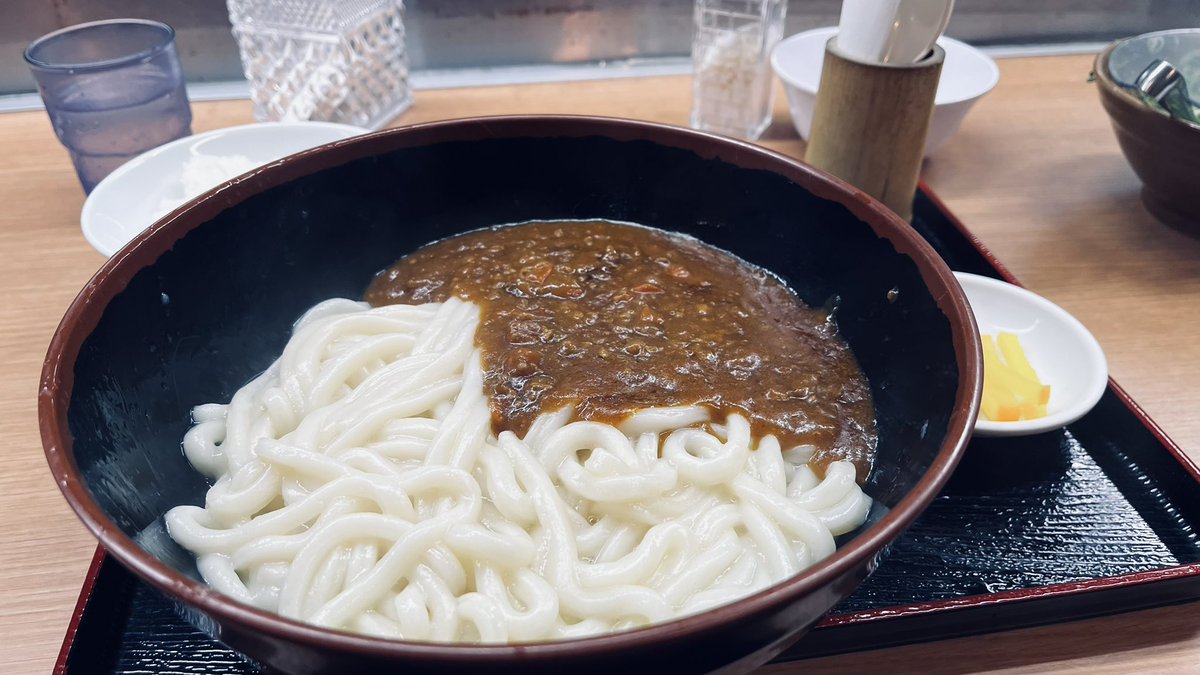 masayaMHW's tweet photo. 仕事終わりのマッキーは美味しいって偉い人が言ってました https://t.co/PzWbH2PCjm