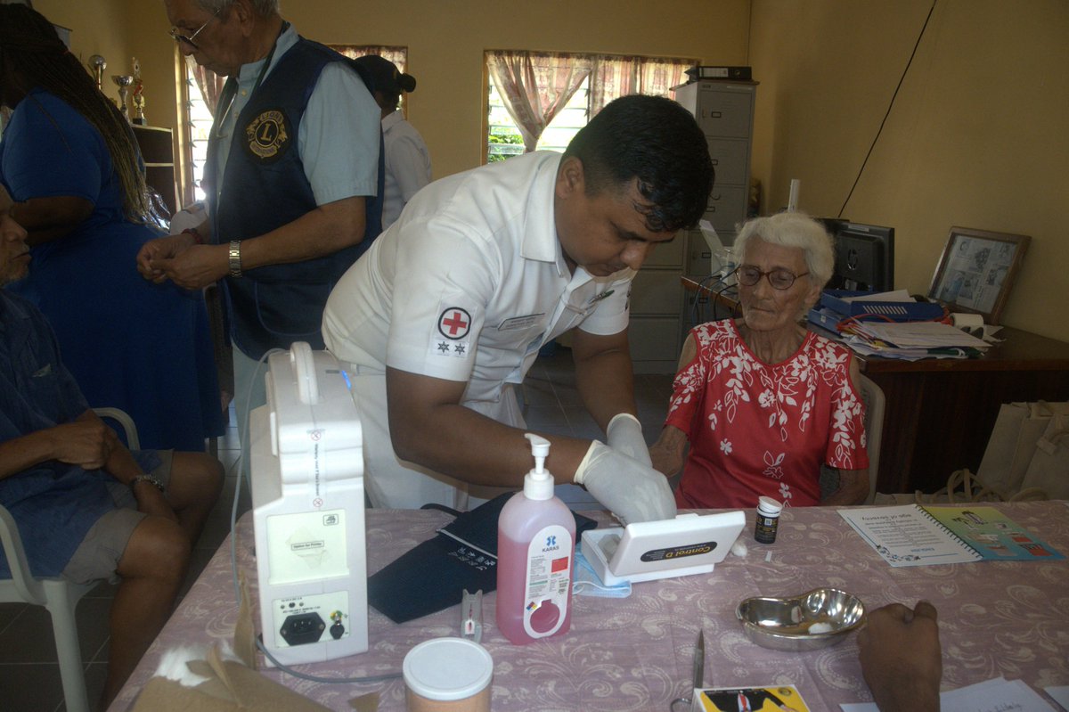 indiannavy's tweet photo. A health camp was also conducted in collaboration with @hci_seychelles, this included distribution of first-aid kits and essential supplies at the English River Home, reflecting enduring friendship and shared values between both nations.

🇮🇳-🇸🇨 #BridgesofFriendship

@SpokespersonMoD 
@IN_WNC @IN_HQSNC