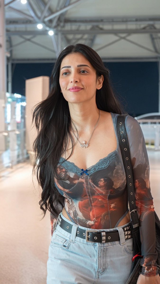 Filmy_Clicks's tweet photo. #ShruthiHaasan latest 📸 https://t.co/3Traxitkiu