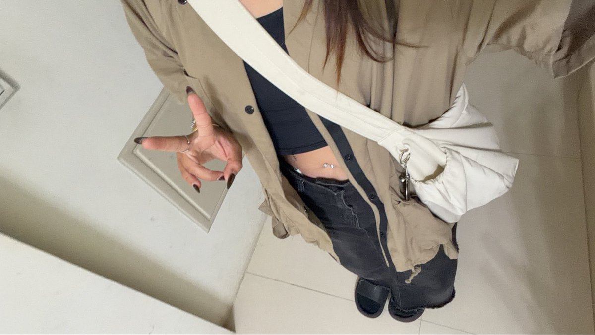 w_00000002's tweet photo. 不知道為什麼自己都遇不到真誠的人相處
我沒有一定要跟誰談戀愛 甚至真的可以不要
但就非常單純想要被真誠的對待
以為很簡單的事情難到不可思議😞 https://t.co/bOWxVZhFtV
