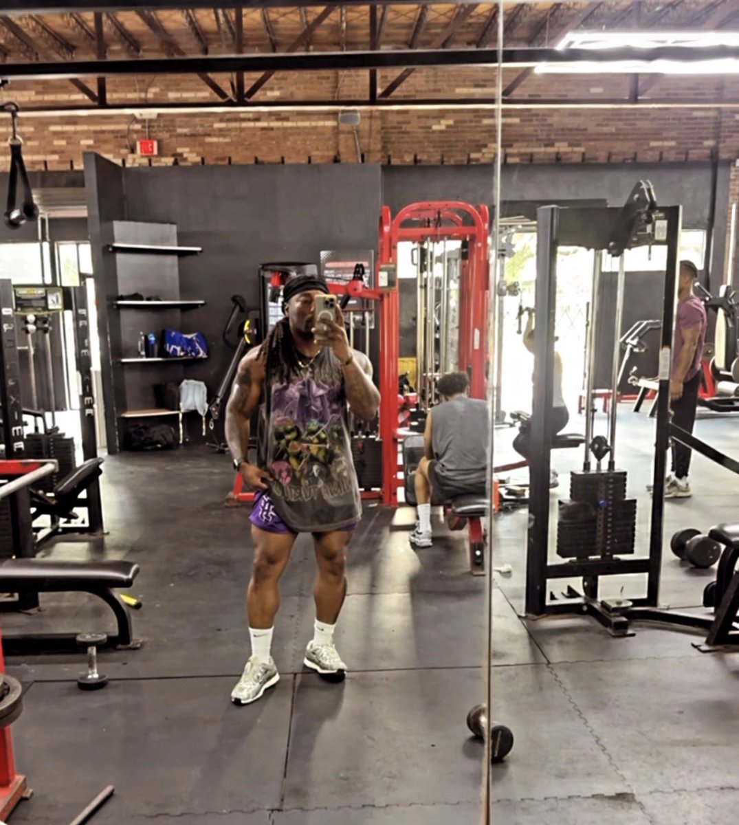 DreWill_'s tweet photo. Missed me? #gotothegym https://t.co/U8NqFYvhUu
