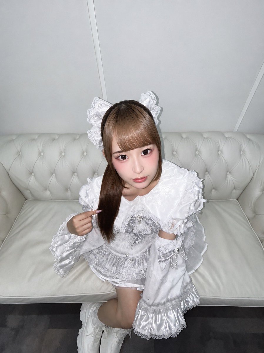 _aim_rea's tweet photo. 今日もライブありがとう！
れあ的にかこいち楽しかったჱ̒՞ ̳_ .̫ _ ̳՞꒱ᢉ𐭩 
本当に感動したし幸せ空間でした♩
たくさん声が聞こえてきて嬉しかった¯𖥦¯̥̥
来れなかった人もお仕事お疲れ様でした！♡ https://t.co/JlHOI9NIq8