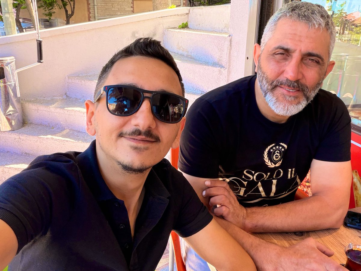 EmirovicBey's tweet photo. Bu adam tehlikeli değil, tehlikenin ta kendisi.. @kizirMehmett https://t.co/XvG1SRbsDf