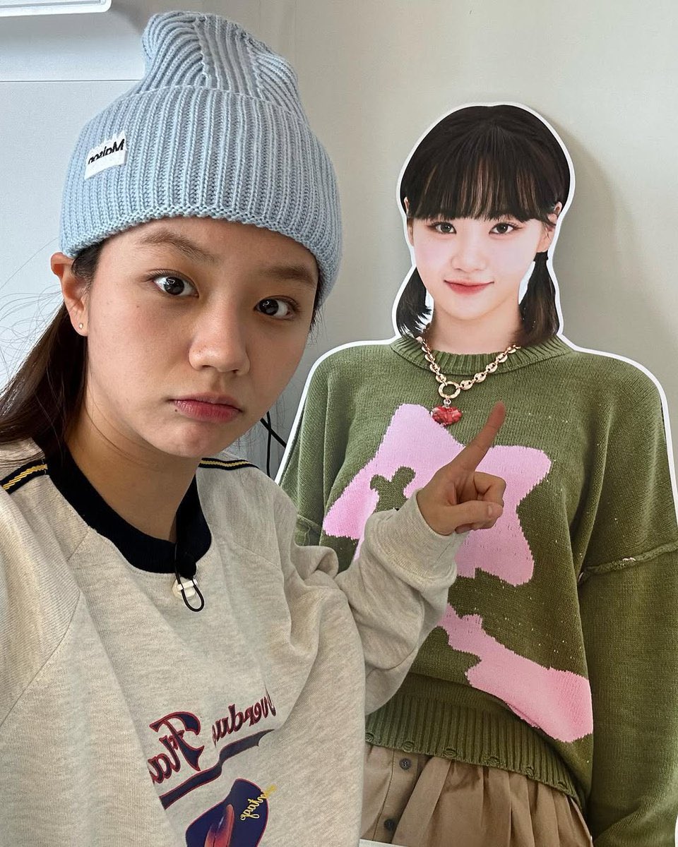 msatvt92's tweet photo. @itsabsu People said they never saw her talking but that is how she was since debut, only the OG fans remember https://t.co/57BVEPi1m1