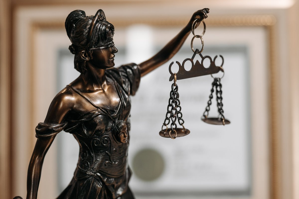 ObservatoireOjf's tweet photo. « Il faut interdire le Talmud en France, en Europe » : après ces propos et d’autres imputations délirantes contre les juifs, l’OJF a saisi la justice. Les plateformes ne peuvent pas servir d’amplificateur à la haine antijuive. 
https://t.co/TwWKobDLfa
#Antisemitisme #TikTok #OJF