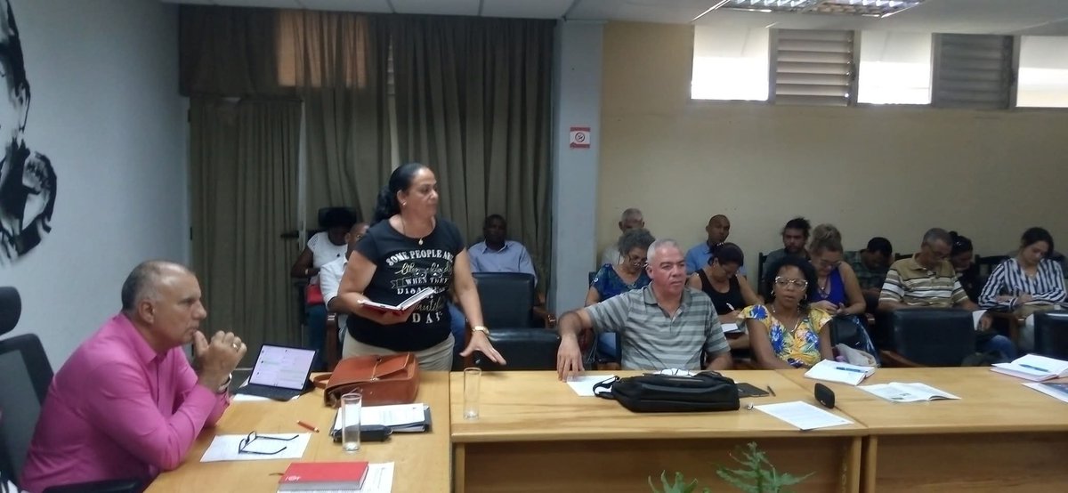 RicardoArtemisa's tweet photo. Con la presencia de nuestra Primera Secretaria del Partido @GladysArtemisa quedó constituido el Pleno Provincial, espacio para el análisis y toma de decisiones que fortalecen nuestro trabajo.
Analizamos fundamentalmente soberanía alimentaria y cambio de matriz energética. https://t.co/x5x5sl2j0L