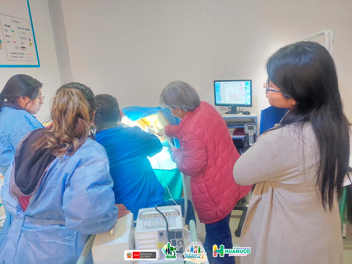 Medicina_UNMSM's tweet photo. 🏥 San Fernando llevó prevención y esperanza a Yarowilca. Junto a la Red de Salud Yarowilca, un equipo multidisciplinario evaluó y trató a 21 mujeres con lesiones premalignas, acercando atención especializada a zonas rurales y contribuyendo a prevenir el cáncer de cuello uterino https://t.co/bABkuwxs0z