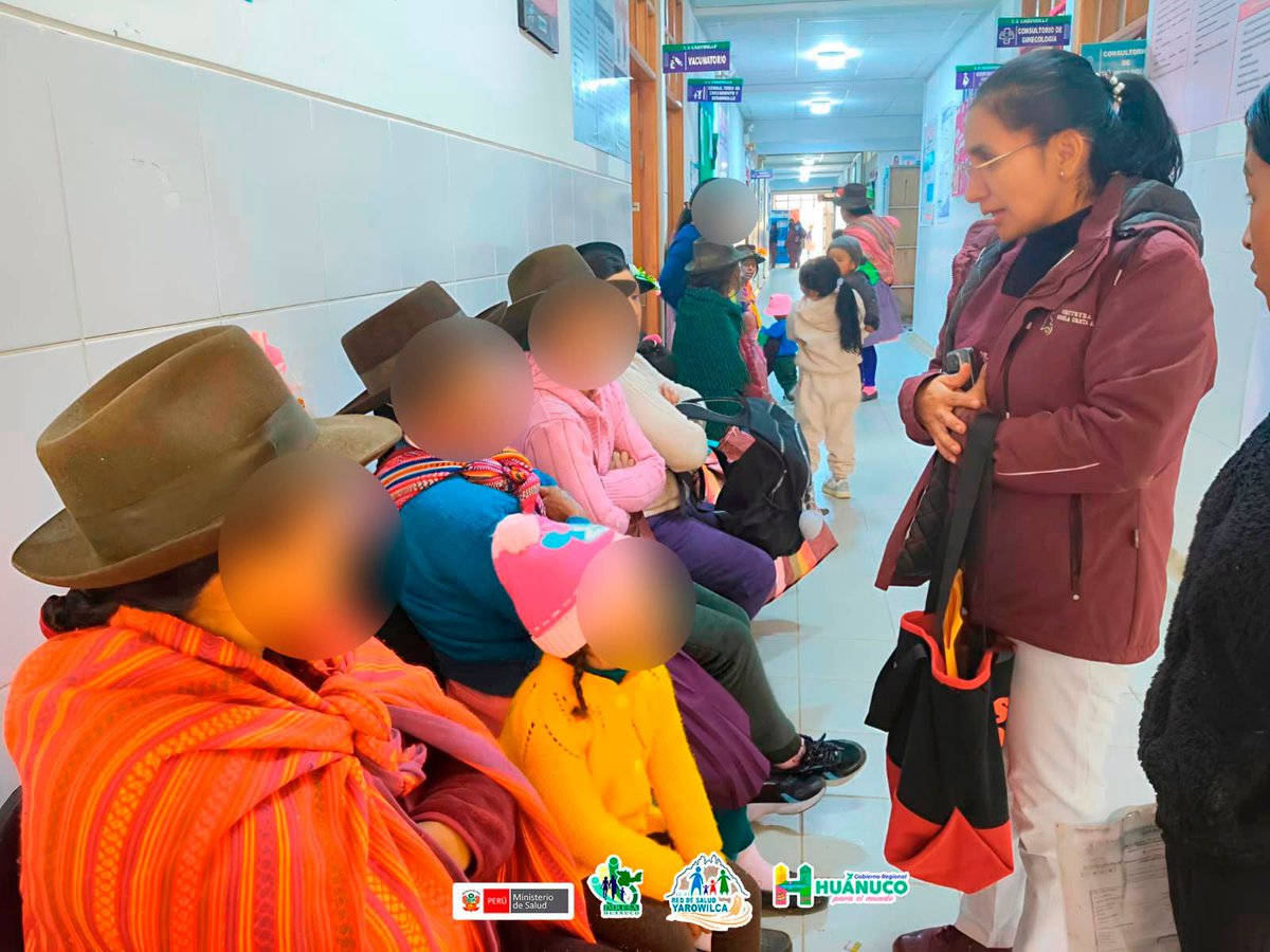 Medicina_UNMSM's tweet photo. 🏥 San Fernando llevó prevención y esperanza a Yarowilca. Junto a la Red de Salud Yarowilca, un equipo multidisciplinario evaluó y trató a 21 mujeres con lesiones premalignas, acercando atención especializada a zonas rurales y contribuyendo a prevenir el cáncer de cuello uterino https://t.co/bABkuwxs0z