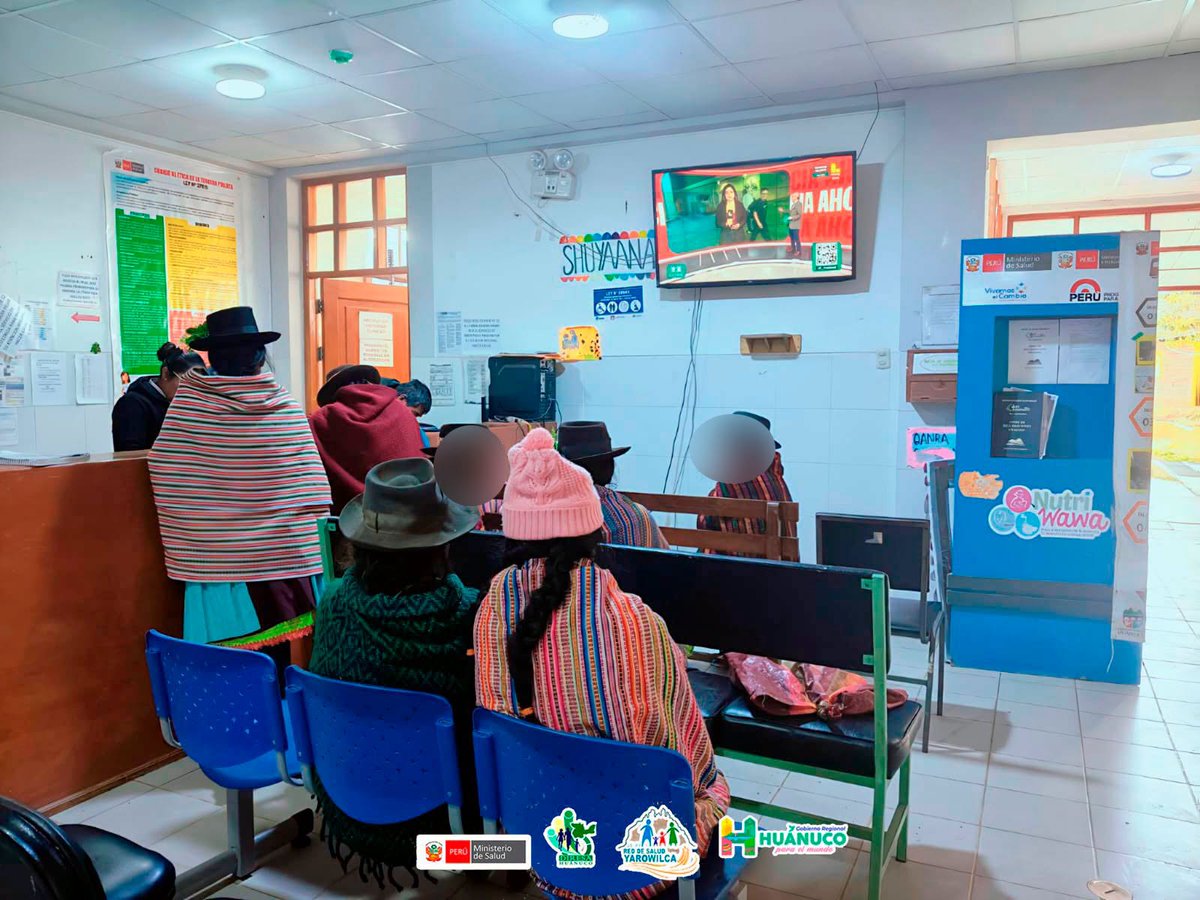 Medicina_UNMSM's tweet photo. 🏥 San Fernando llevó prevención y esperanza a Yarowilca. Junto a la Red de Salud Yarowilca, un equipo multidisciplinario evaluó y trató a 21 mujeres con lesiones premalignas, acercando atención especializada a zonas rurales y contribuyendo a prevenir el cáncer de cuello uterino https://t.co/bABkuwxs0z