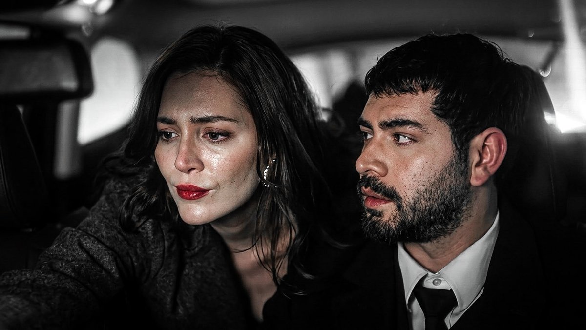 19__7b's tweet photo. I miss them so much! ☹️🖤
#SevdiğimSensin #CivNil https://t.co/uF1Bz7rhS0