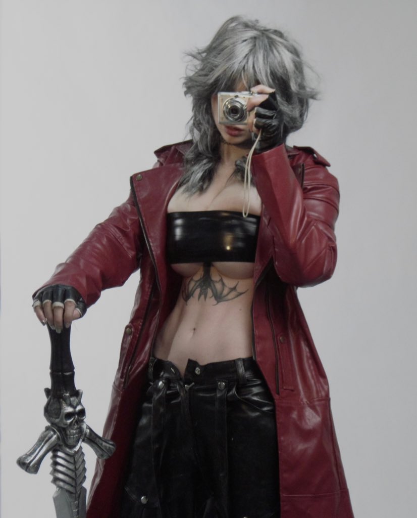 Makingwomenmass's tweet photo. More fat cosplay https://t.co/ePBgiD3ngV