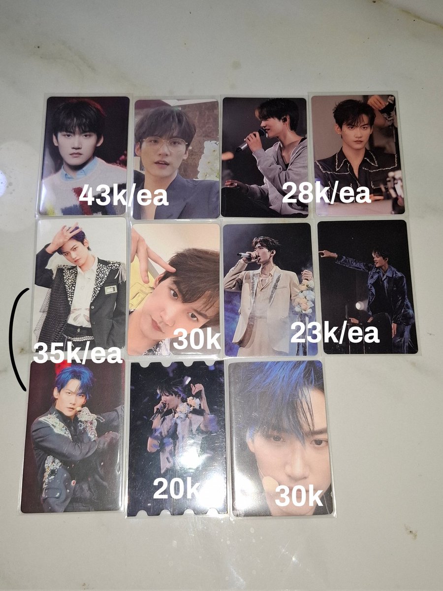liuyumipa's tweet photo. wts want to sell lfb 

— photocard zhou keyu &amp; liu yu 

price exc adm 🍊
dom solo, jateng 
bisaa nego, dm ajaa! 

t. into1 pc https://t.co/P3GcUFKLCy