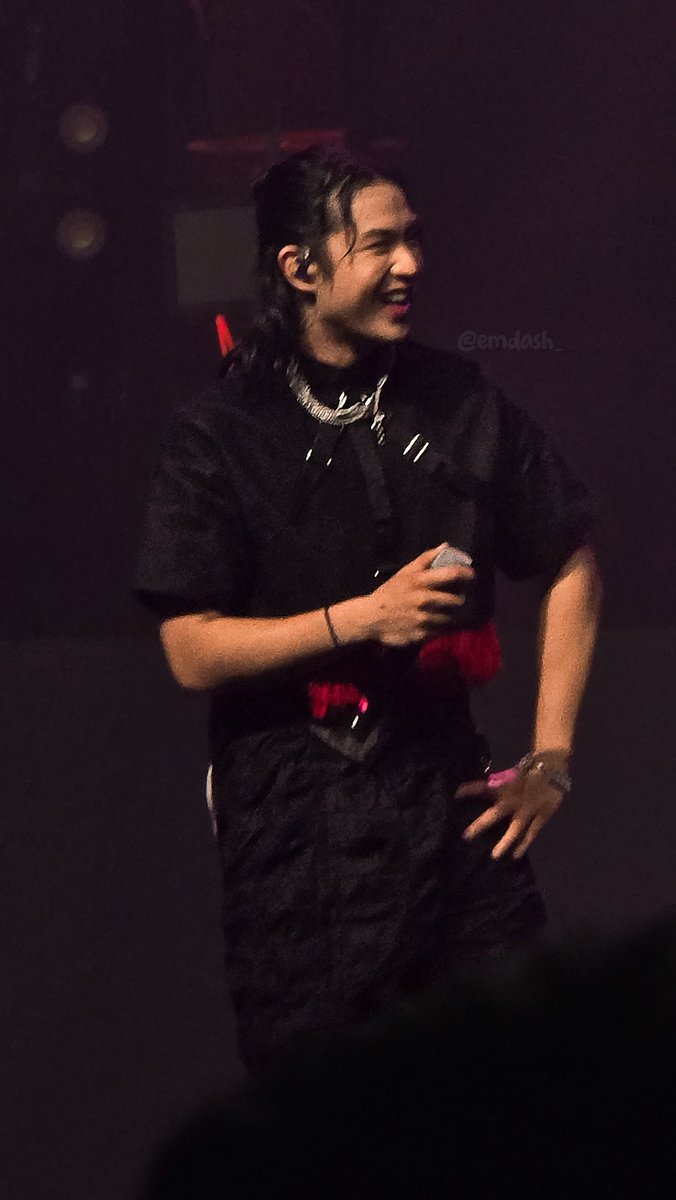 emdash_'s tweet photo. Pics from my first VXON concert 😄

VXON KALAWAKAN SA NFT

#VXON #VXONKalawakan
#KalawakanTheEvolution

11/15 https://t.co/FM5Hj4eCYP