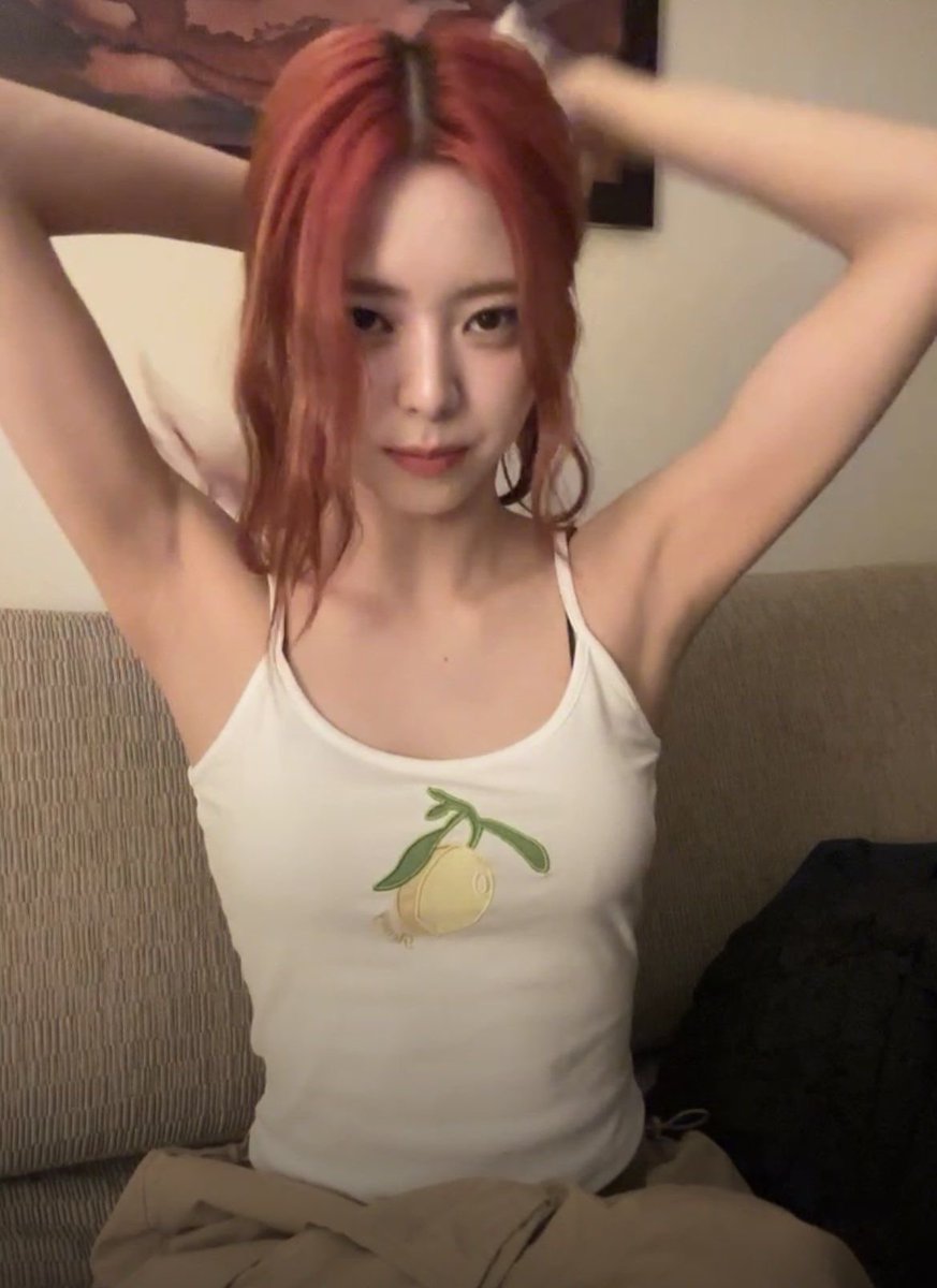 Slave6699v's tweet photo. 구닝 좋아💦❤️❤️ 오늘도 구닝으로 뇌 녹아요💦💢💢 오고고고곡💦⁉️❤️❤️ 우월한 여성분들 보면서 소추자지 한들게 해주셔서 감사합니다💦❤️❤️💕 꾸이이이익💢💕🐽🐽 
#붙여 #구닝 #사관 https://t.co/Oo0uWQRI9j