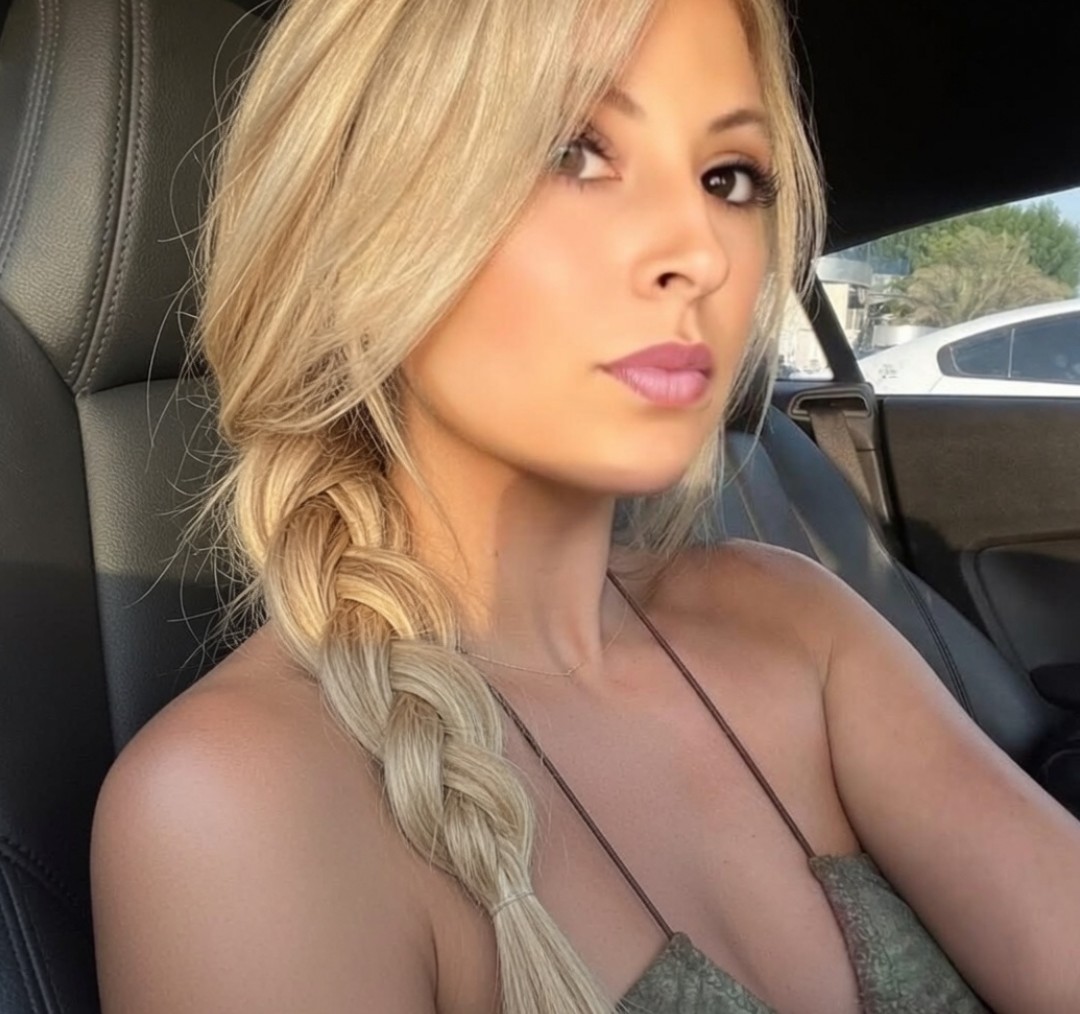 Alix tweet media