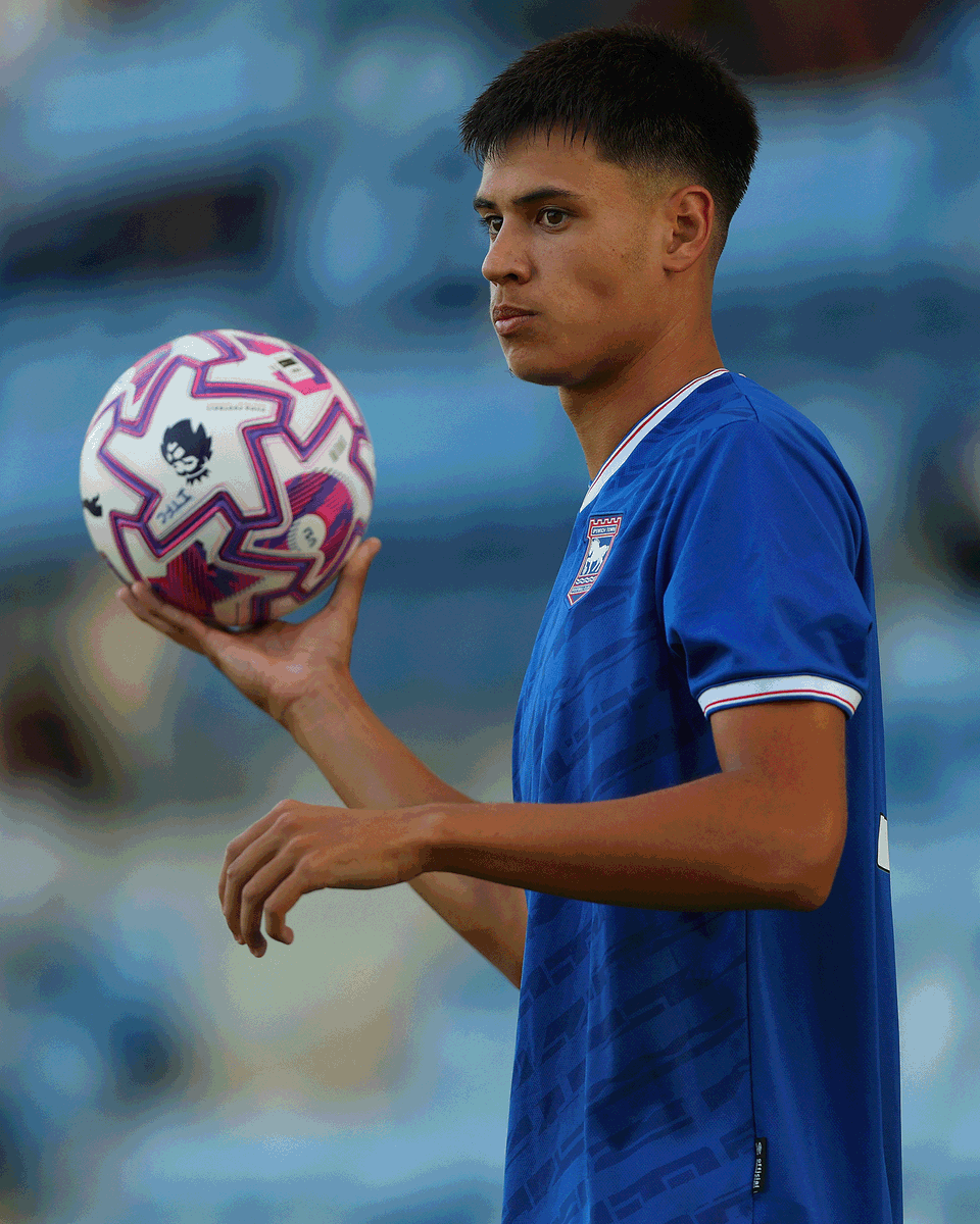 ITFCAcademy's tweet photo. Ashton Boswell has signed a new contract to extend his stay with the club for a further season. 🤝 https://t.co/wjKfWF7l6u