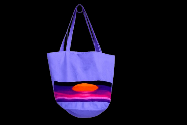 SChiron58's tweet photo. @StrayCat_25 @Dmitro622248 This is my addition to the raffle for @Dmitro622248 &amp; the troops holding the line at Dobropillya
A tote bag, again fully lined, bearing my "Sunset Over The Sea" weaving on a lavender cotton fabric
Join us &amp; it could be yours
$5 = 1 🎟️
$10 = 3 🎟️

 🅿️🅿️: erokhin12345d@icloud.com https://t.co/nDKiaWIqja