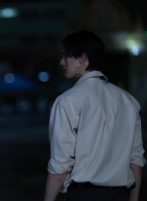 hellaws_'s tweet photo. “bumi gonjang ganjing, cowo tinggi back lebar tiada tanding”

SEPAKAT, TEERADECH MANTEP BANGET ANJIRR 😭😭

THE CASE BEGINS X DEWTEE
#MrKillSeriesSpecial https://t.co/dLrgBrjEWV
