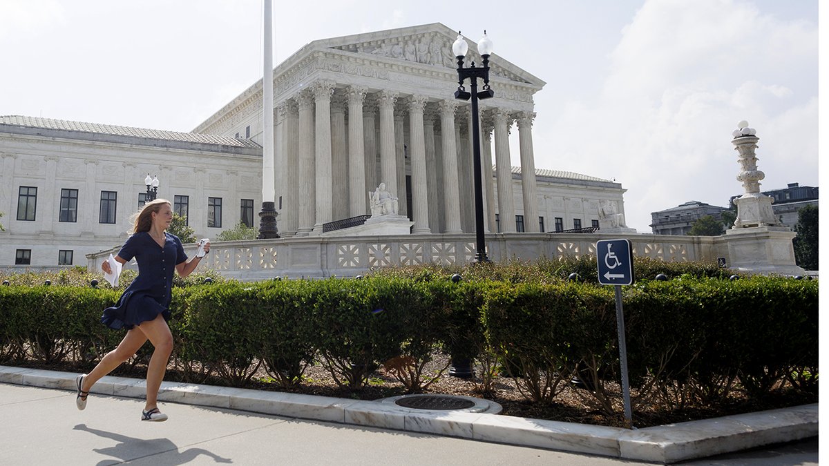 FoxNews's tweet photo. 🚨 BREAKING: Supreme Court rules against Trump's Day 1 executive order to end birthright citizenship, deciding children born in US to parents in country illegally are citizens at birth under Fourteenth Amendment https://t.co/l19SfAVCQW