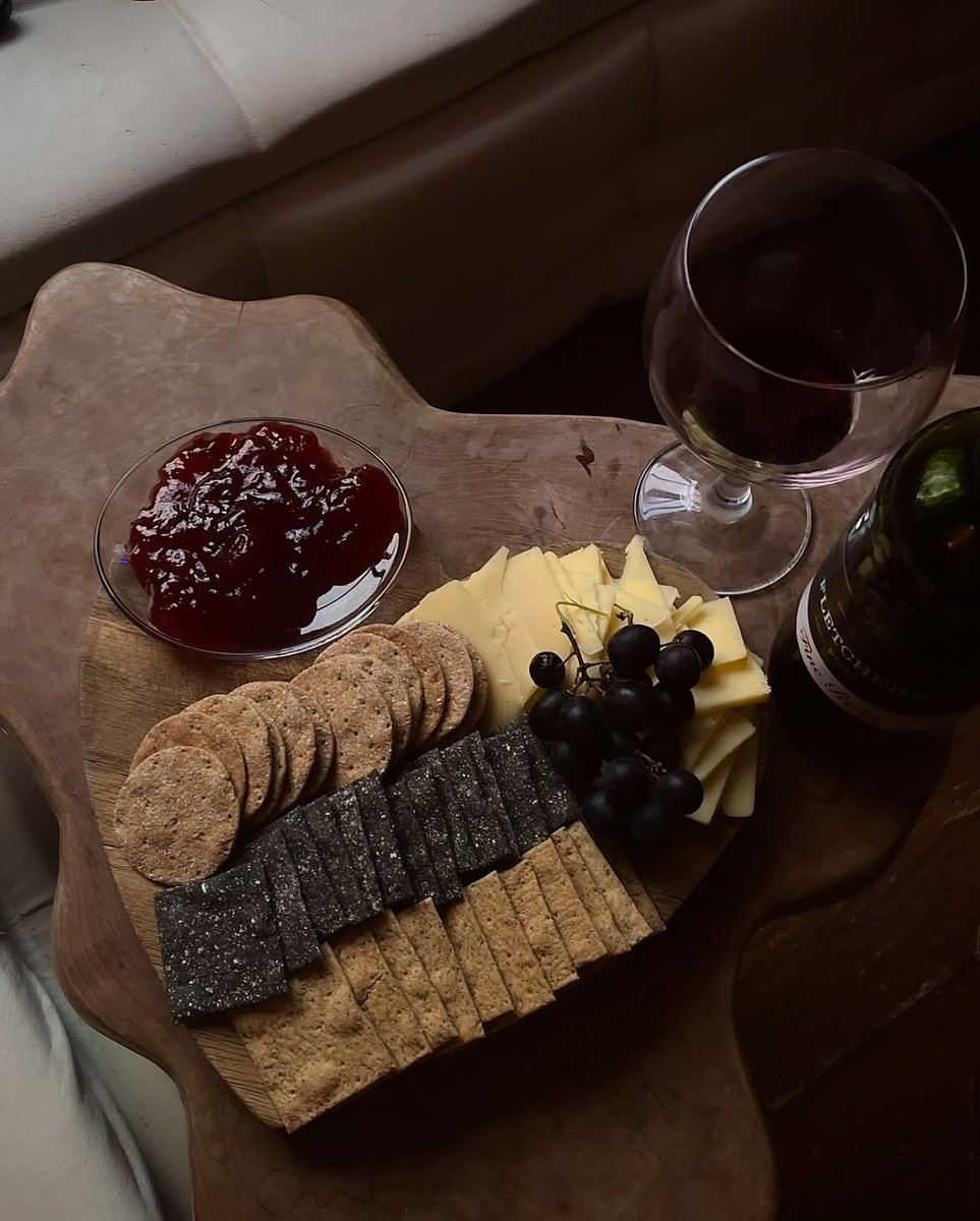 inoubliae's tweet photo. @VV_Crews i also can’t wait for the new fellas whom i can share this charcuterie board &amp; wine here ☻ ❤︎⁠ https://t.co/qM4T2m3BPv