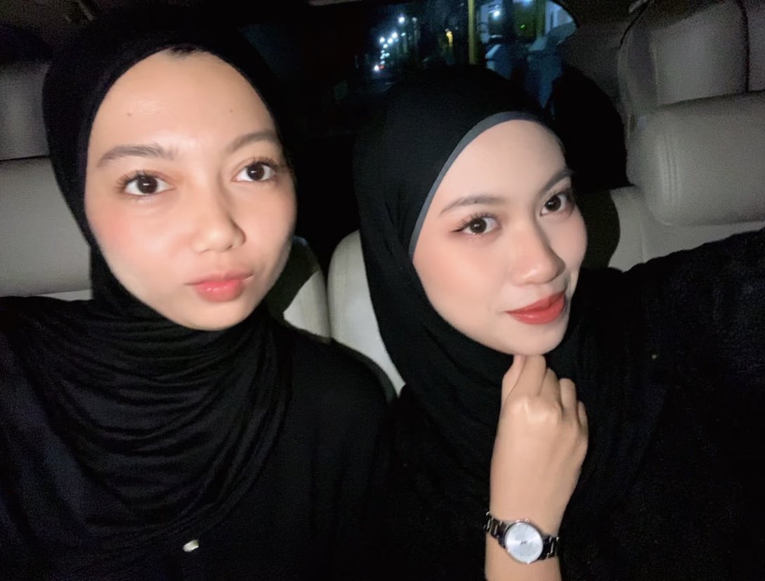 zaavey's tweet photo. with ma twin https://t.co/qjA0f4kDpu