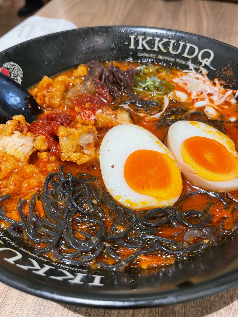 monstermerahah's tweet photo. abis mam ini level 100 sakit perut bgt anjjj https://t.co/5q04VfPPvr
